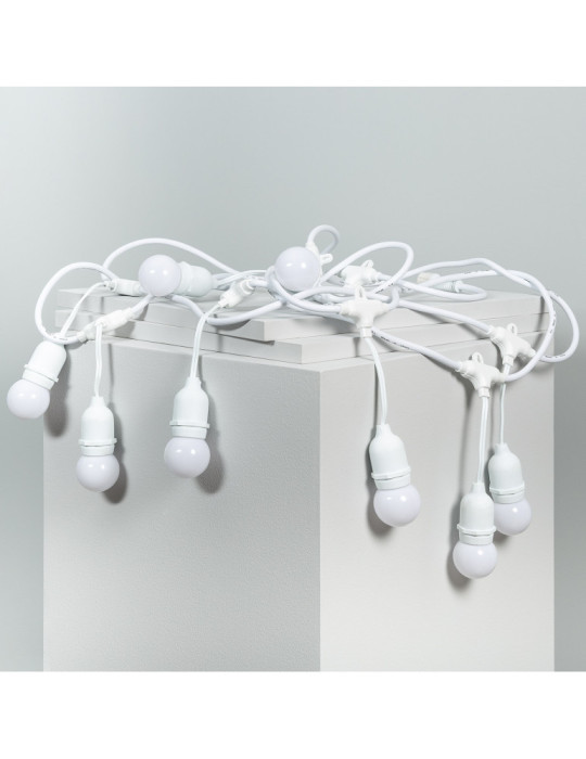 Kit Guirnalda Waterproof 5.5m Blanco + 8 Bombillas LED E27 G45 3W de Colores Kit Guirnalda Waterproof 5.5m Blanco + 8 Bombillas LED E27 G45 3W de Colores