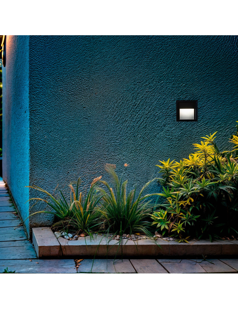 Balise LED Extérieure En Saillie au Mur Carrée Byron Noire