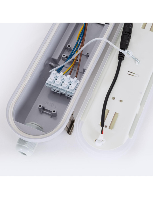 Réglette Étanche LED 120cm 36W avec Eclairage de Secours IP65