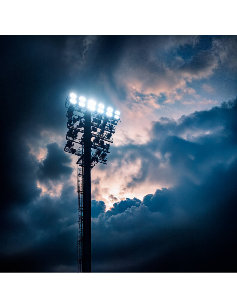 Projecteur LED Stadium Professionnel LUMILEDS 600W Stadium 170lm/W IP66 INVENTRONICS Dimmable 1-10 V