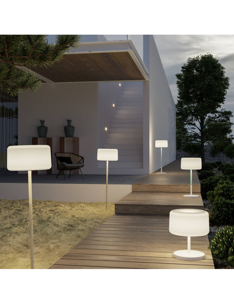 Lampadaire LED Extérieur RGBW Chloe Plant Solar Smarttech