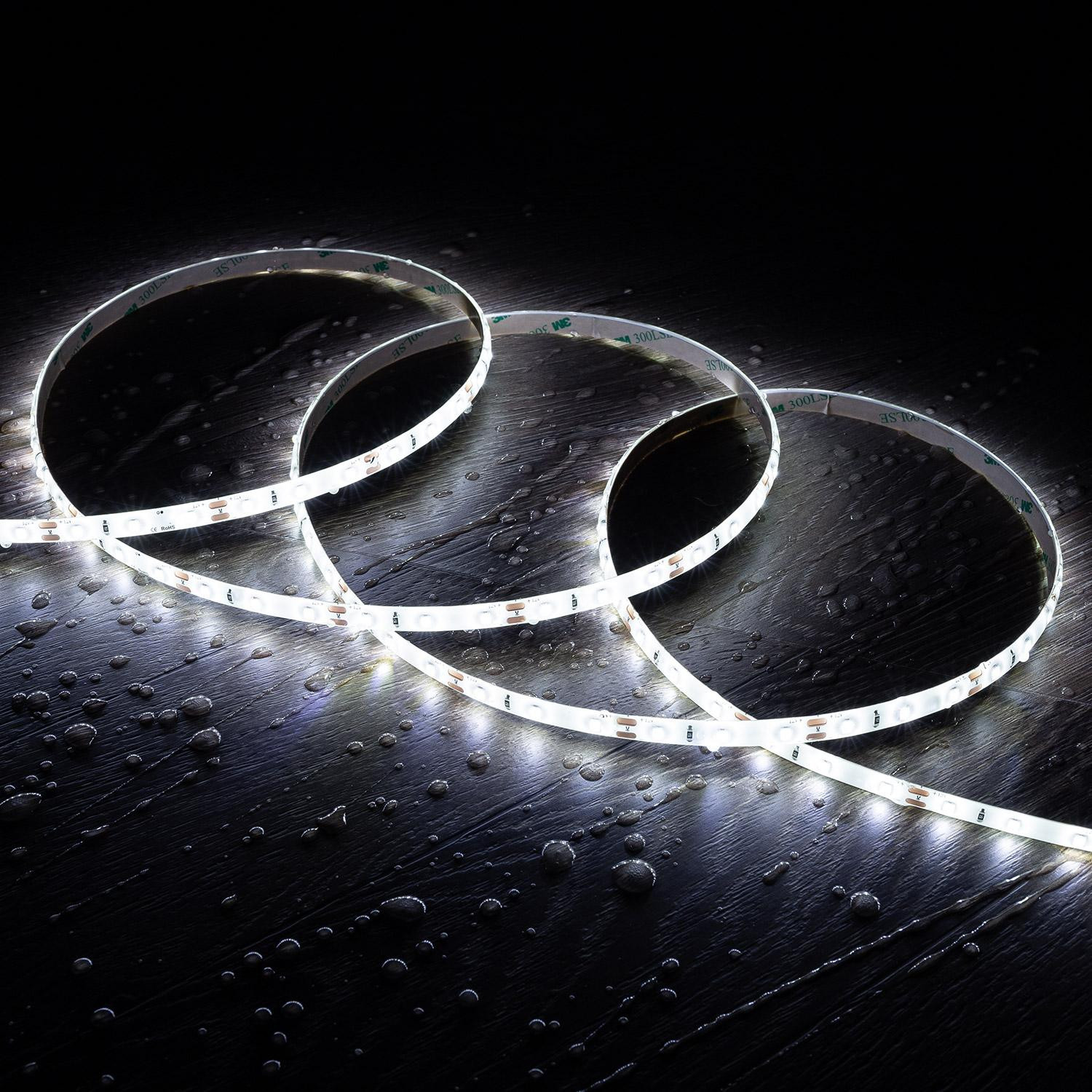Ruban LED 12V DC SMD2835 60LED/m 5m IP65 Largeur 8mm Coupe tous les 5cm Blanc froid 6000K