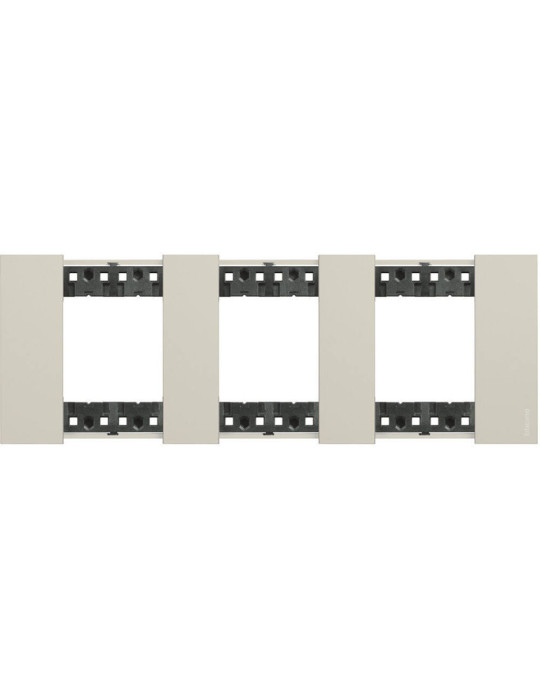 Platine de Finition 2 x 3 Modules BTicino Living Now KA4802M3K_