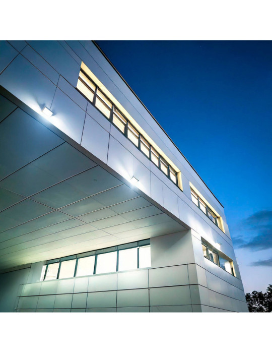 Projecteur LED 150W 120lm/W IP65 S3