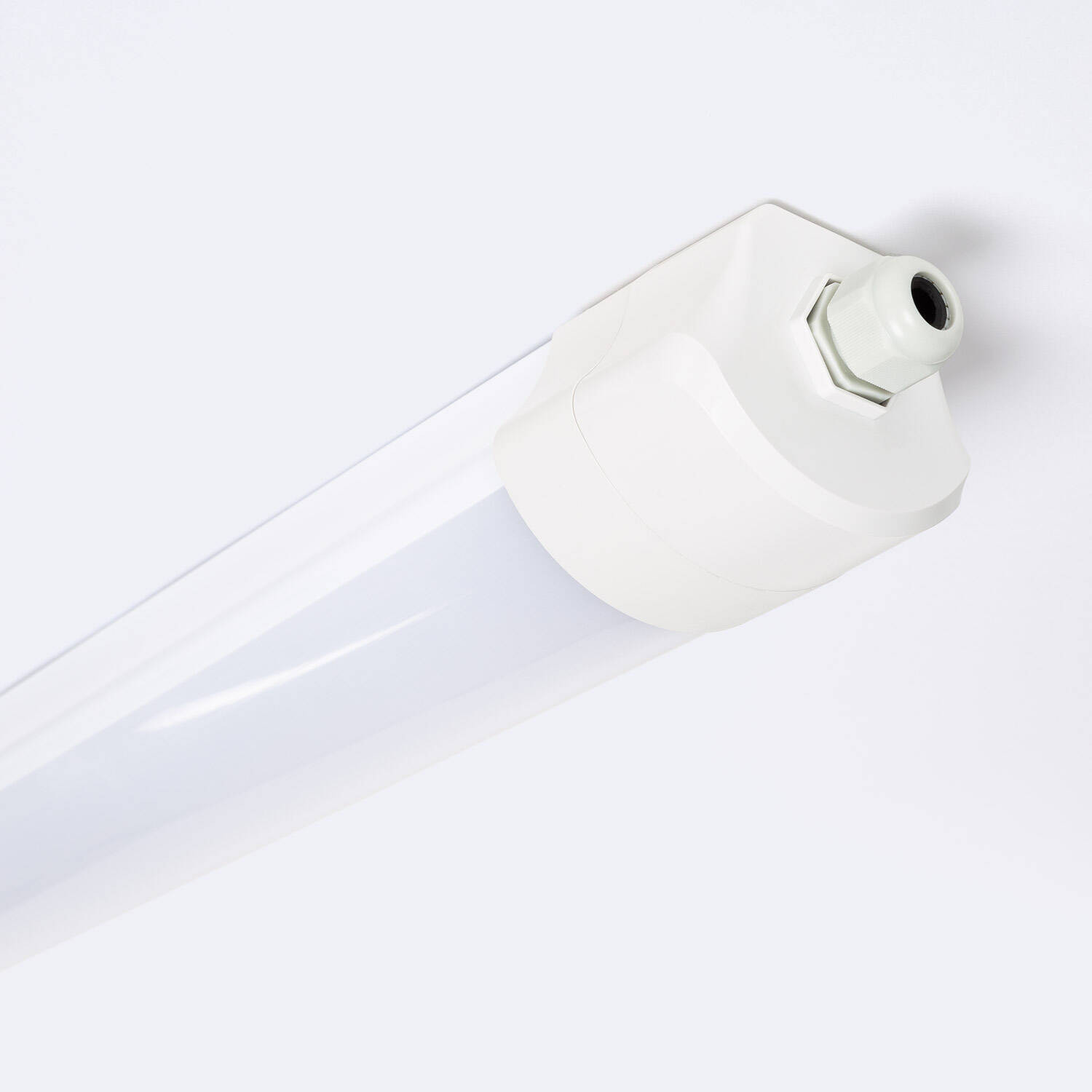 Réglette Étanche LED 60cm 18W High Lumen 140lm/W IP66 Raccordable FLEXILITE No Flicker Blanc froid 6500K