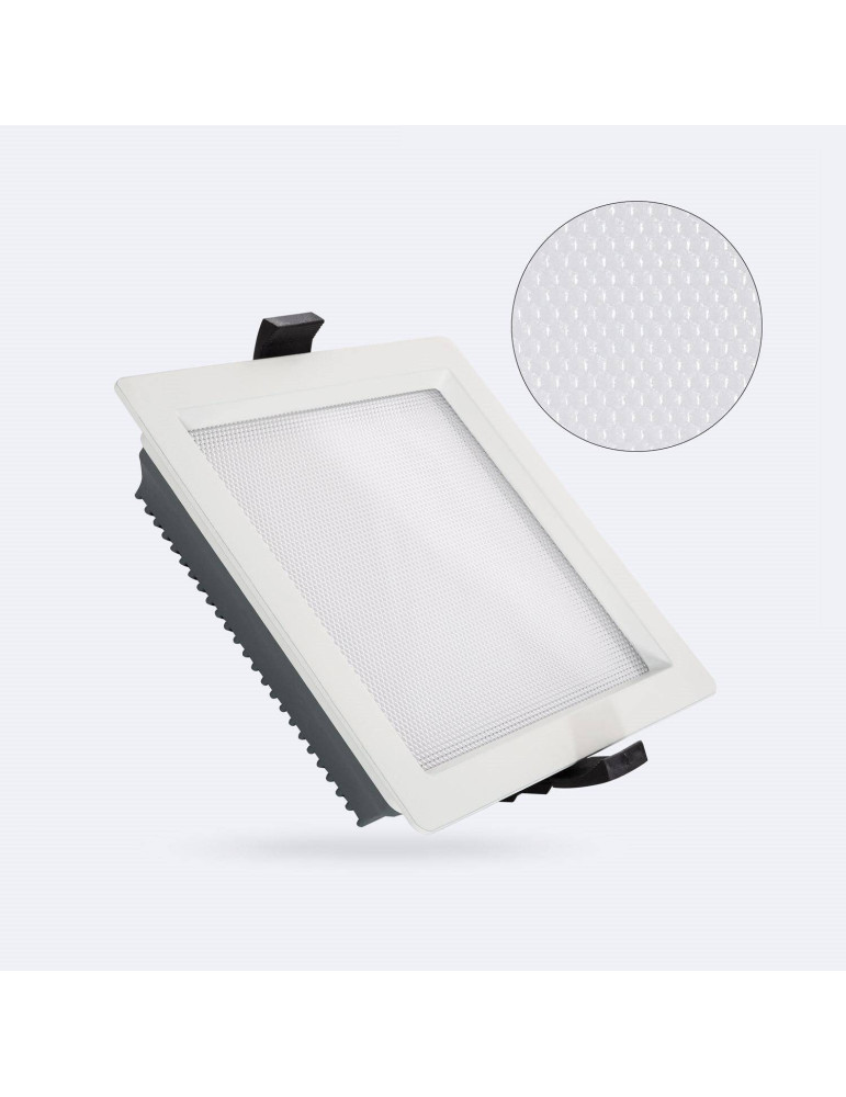 Dalle LED 24W Carrée Dimmable Dim To Warm Coupe 135x135 mm Dalle LED 24W Carrée Dimmable Dim To Warm Coupe 135x135 mm