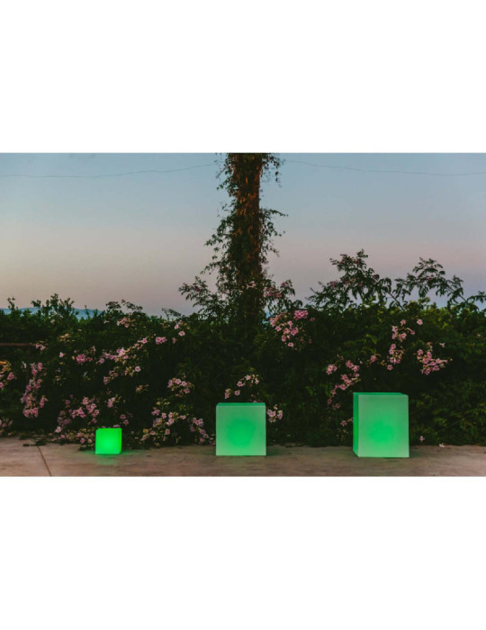 Cube LED RGBW Cuby 32 Solar Smarttech