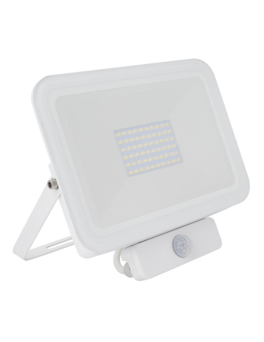 Projecteur LED Slim Crystal 120lm/W 50W IP65 avec Détecteur de Présence PIR Projecteur LED Slim Crystal 120lm/W 50W IP65 avec Détecteur de Présence PIR