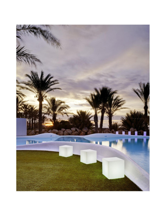 Cube LED RGBW Cuby 45 Solar + Baterry Smarttech