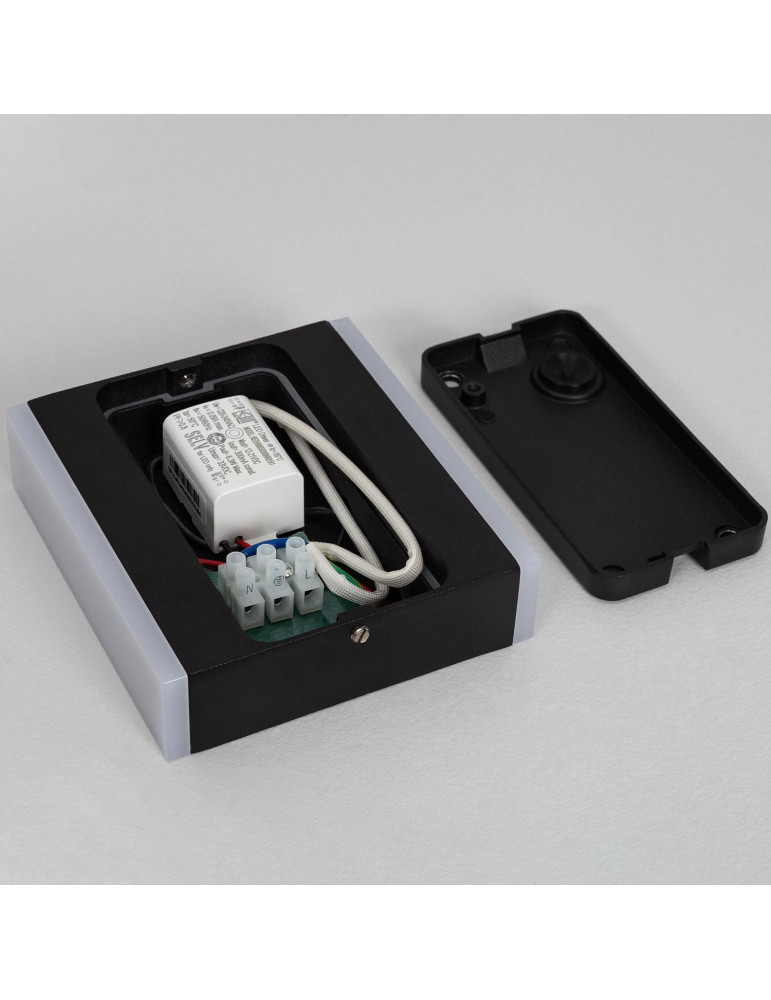 Applique Murale LED Extérieure Orus 6W Éclairage Double Face Carrée Noire